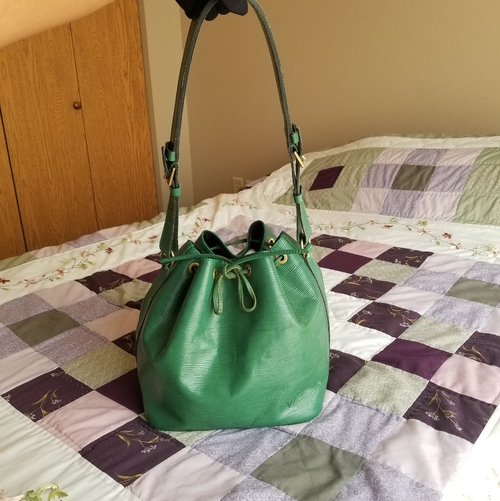 Louis Vuitton Epi Noe
